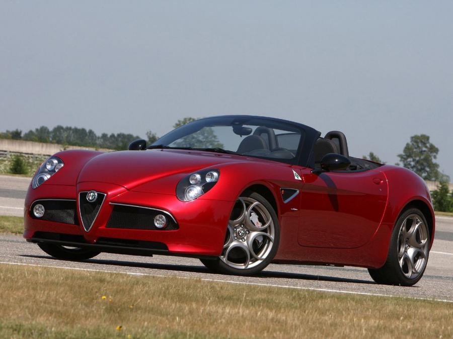  Alfa Romeo 8C Spider 2008 года  (фото 45 из 46)
